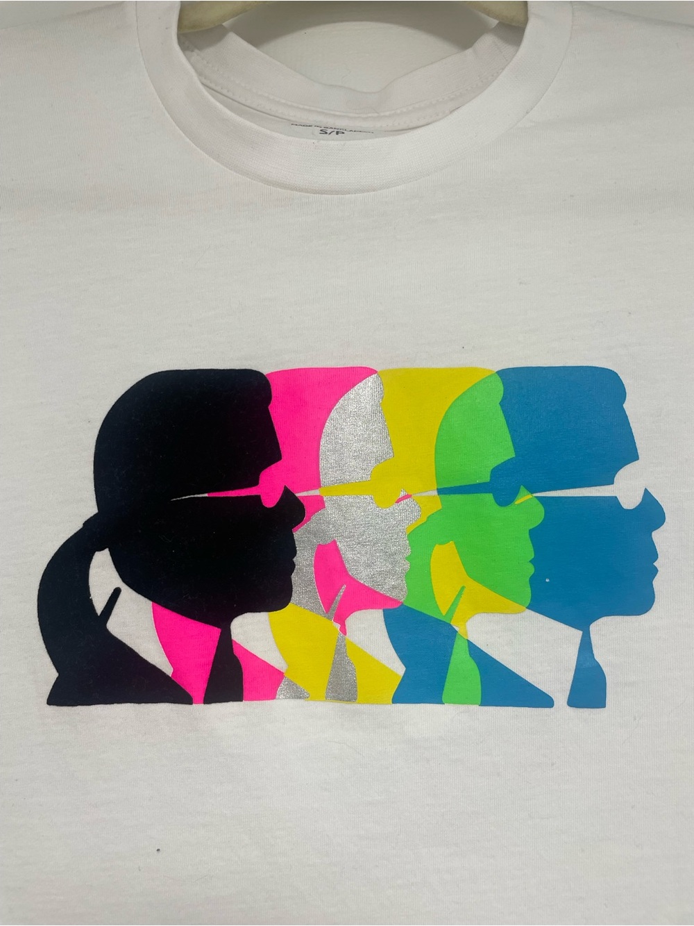 KARL LAGERFELD Neon Graphic T-Shirt - S